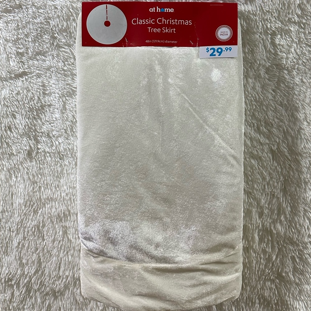 Classic Christmas Tree Skirt